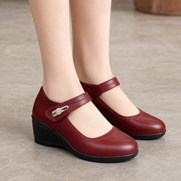Solvana – Płaskie buty Mary Jane z zapięciem na pasek