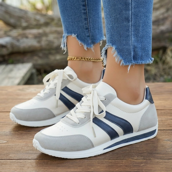 LunaWalk – Lekkie sneakersy w retro paski