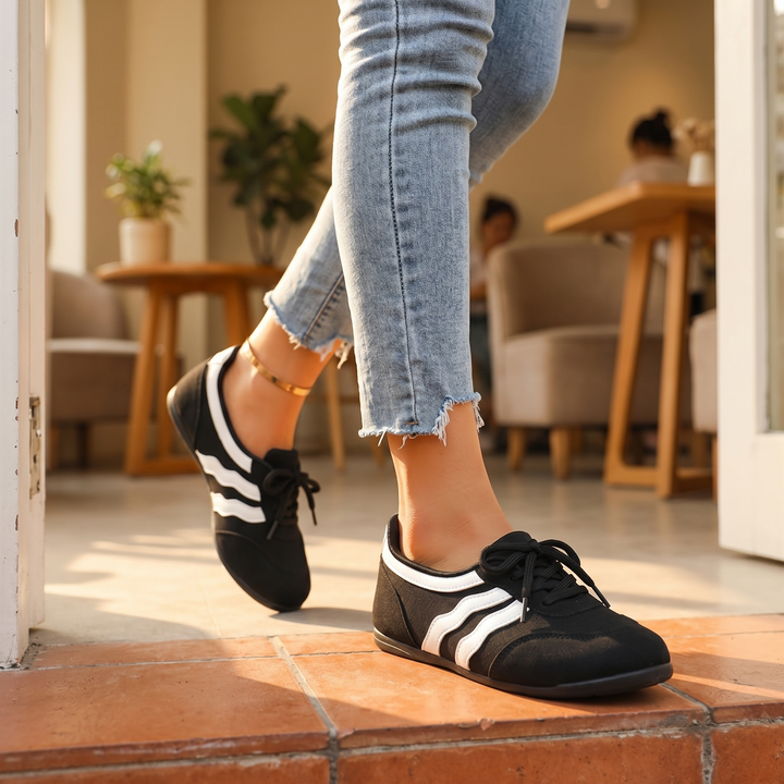 Lunelle – Retro Sneakers na Stopach