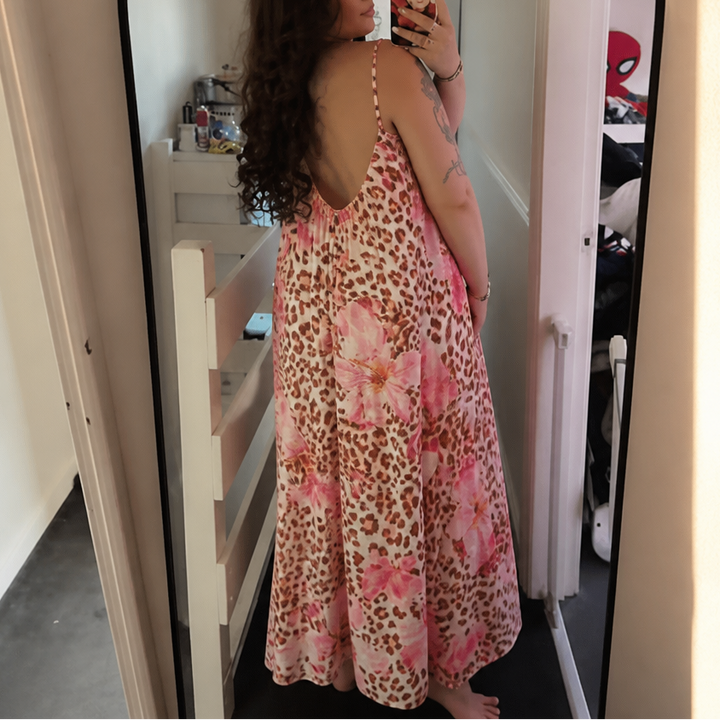 Wearbella – Maxi Sukienka z Głębokim U-kształtnym Tyłem, która Łaskocze, Nigdy się Nie Przylepia
