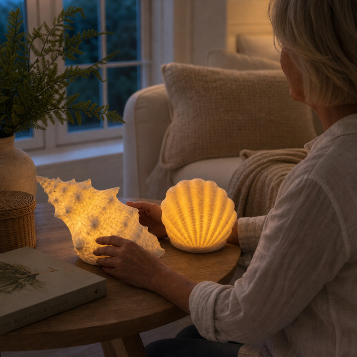 Coastal Glow Co. – Zestaw ceramicznych lamp w kształcie muszli i konchy