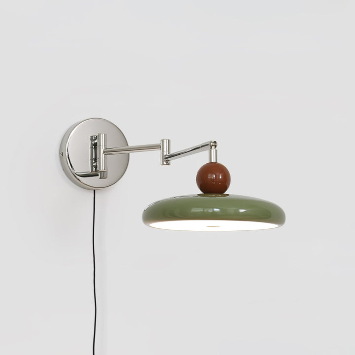 Lampa ścienna Lola z wtyczką