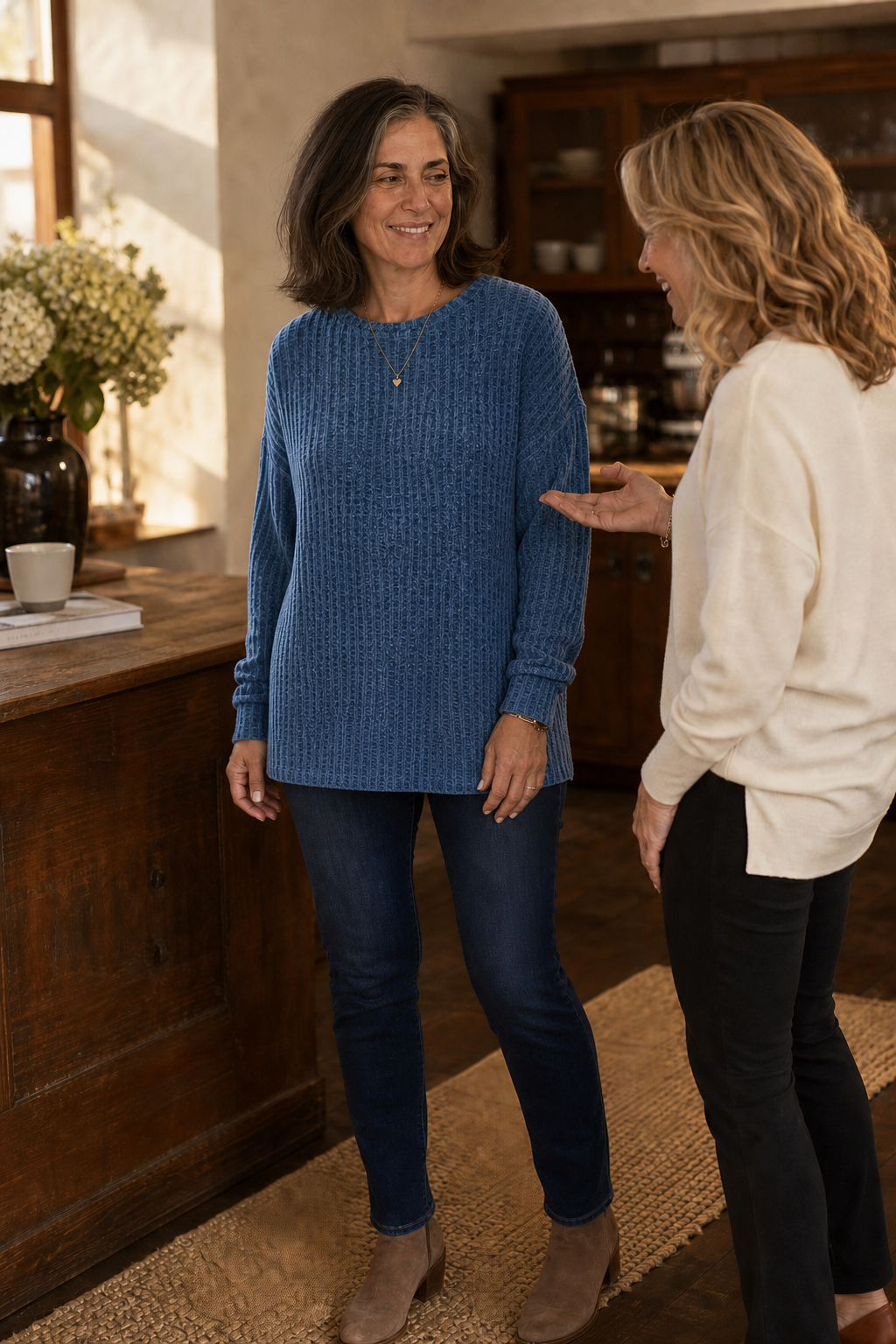 Overhang – Sweter z odsłoniętymi szwami w rozmiarze oversize z okrągłym dekoltem