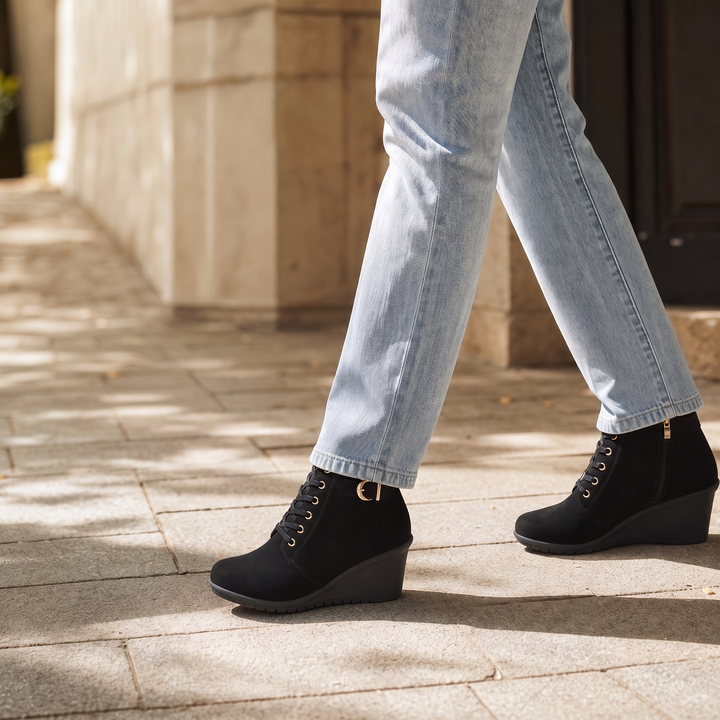 Wearluxe – Ukryte Botki na Koturnie z Zapięciem