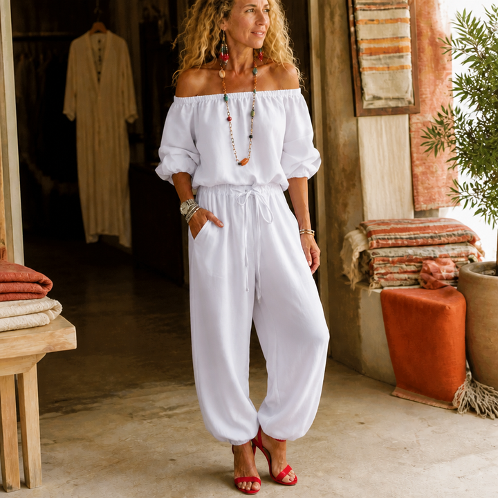 Wearbella – Sukienka bez ramion, która omija stylizację