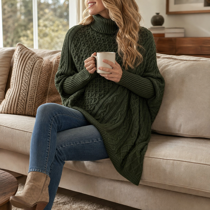 Cable &amp; Cove – Sweter Poncho z Golfem w Warkocze