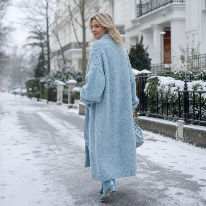 Wearbella – Gruby Sweter-Kurtka z Guzikami do Kolan
