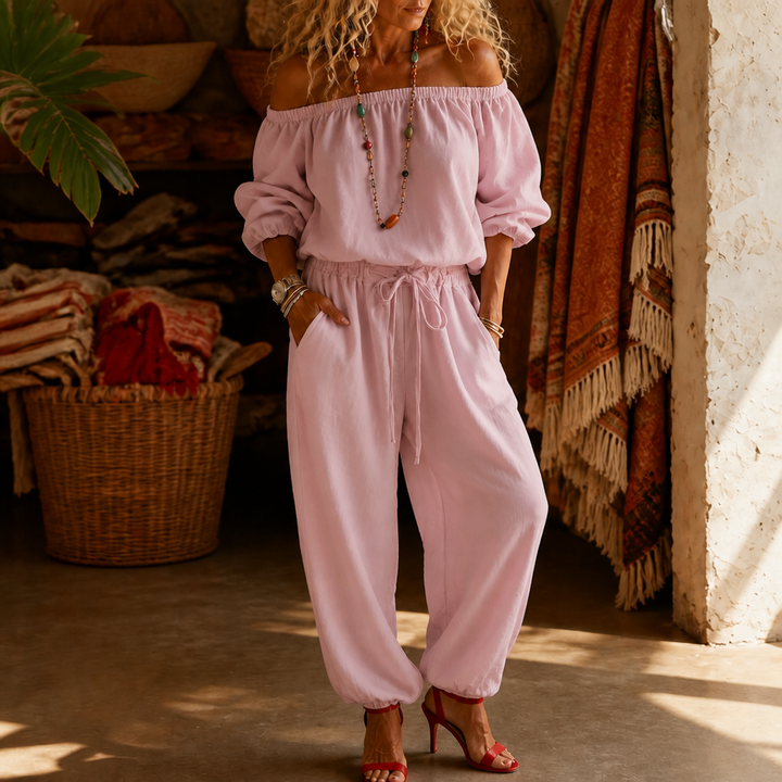 Wearbella – Sukienka bez ramion, która omija stylizację