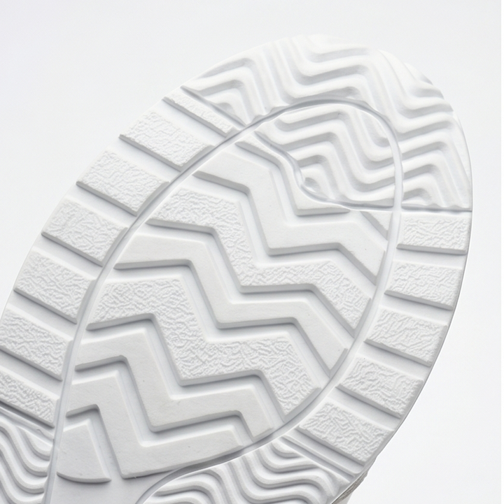LunaWalk – Lekkie sneakersy w retro paski