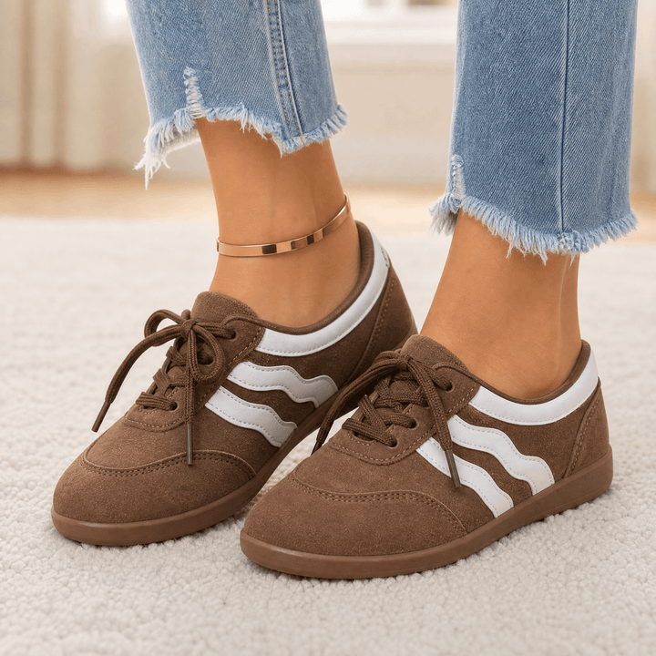 Lunelle – Retro Sneakers na Stopach
