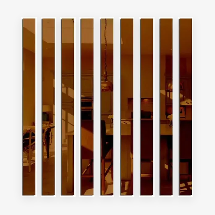 Mirrora – Samoprzylepne Listwy Lustrzane na Ścianę (20 sztuk)