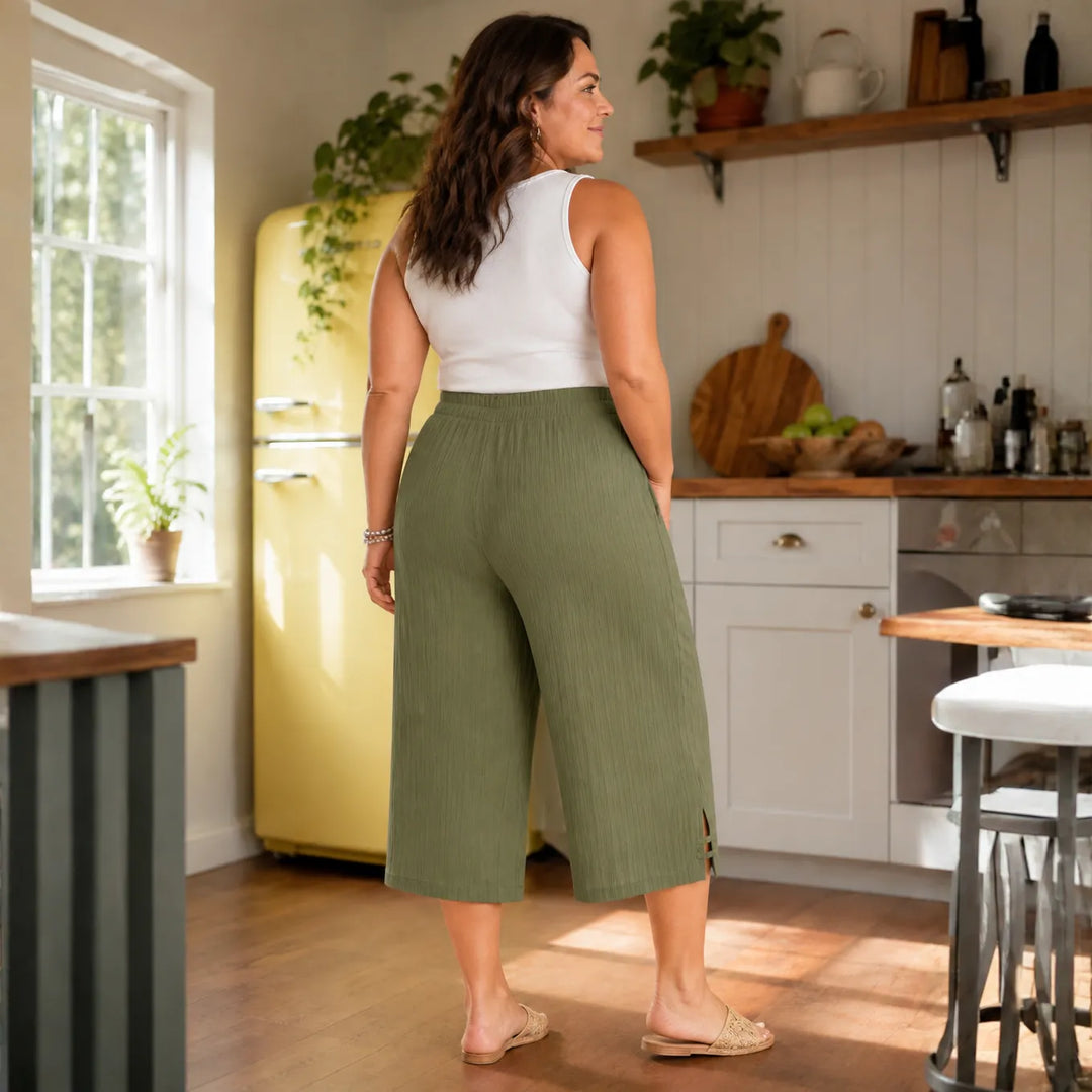Velora – Szerokie Spodnie Capri z Żebrowanym Wzorem, z Elastycznym Pasem i Boczny Rozcięciem, Rozmiar Plus 1XL–5XL