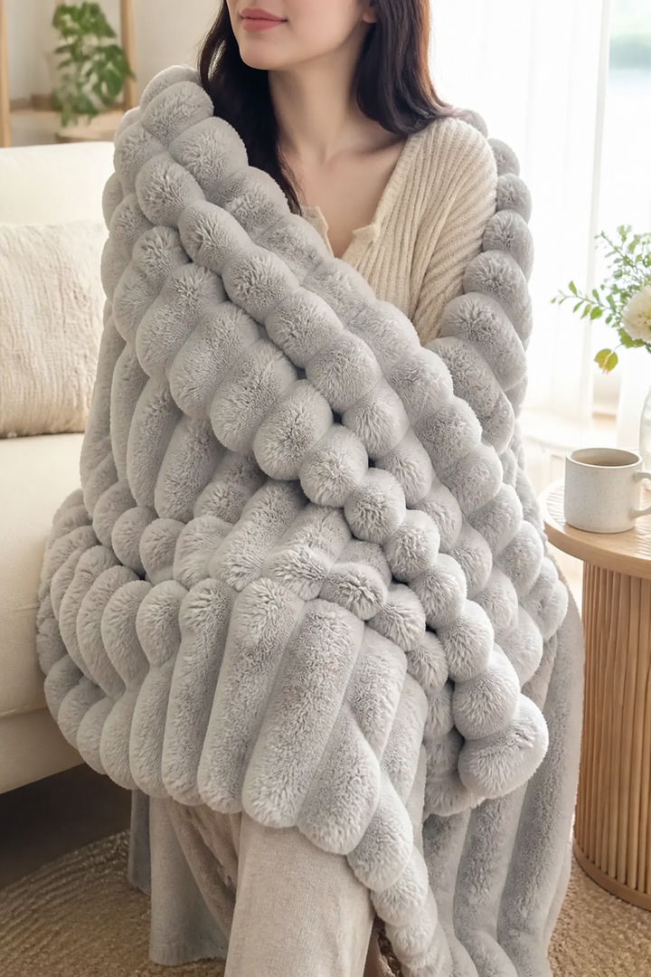 Plushwick – Dwustronny koc z króliczego pluszu w dwóch kolorach