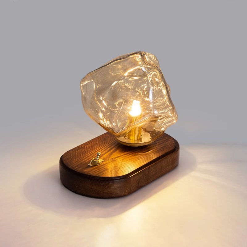 Lampa stołowa z szklanym kloszem Ice Stone