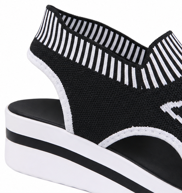 Sockela – Sandały Peep Toe na Platformie z Dzianiny dla Kobiet