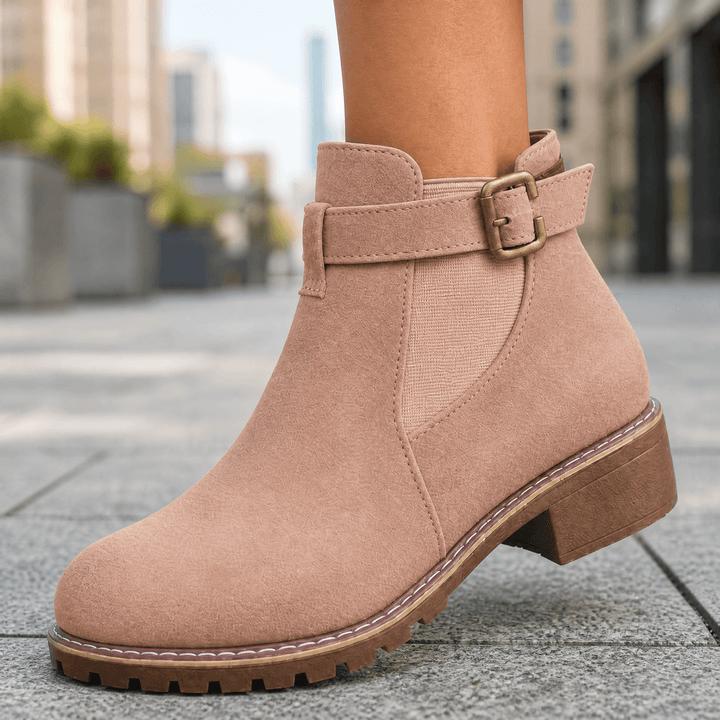 Solace – Niskie botki na obcasie typu slip-on dla kobiet