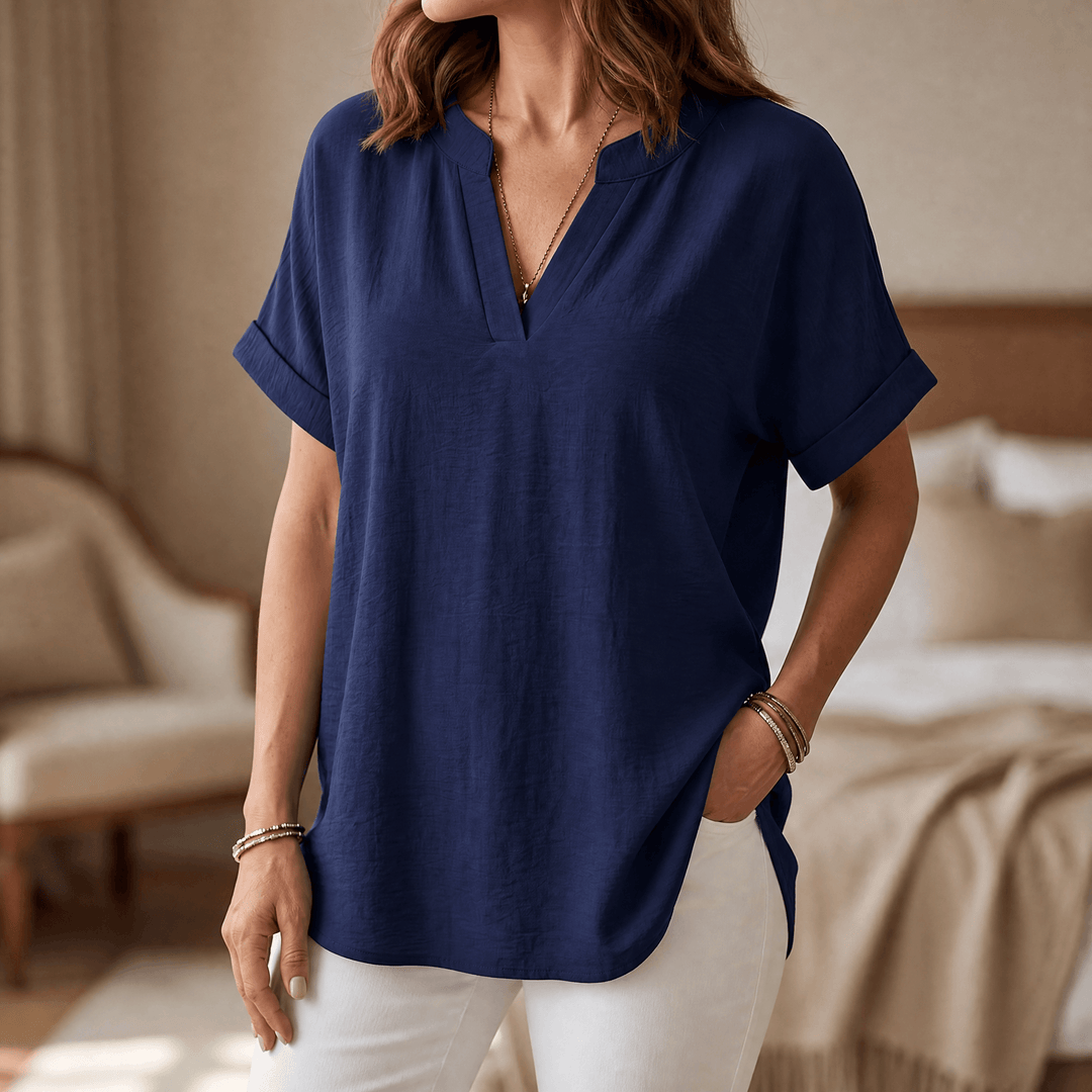 Solenne – Bluzka damska z miękkim drapowaniem i dekoltem w serek