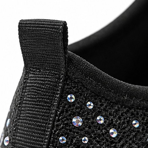 Sparkella – Kryształowe Buty Wodne Slip-On