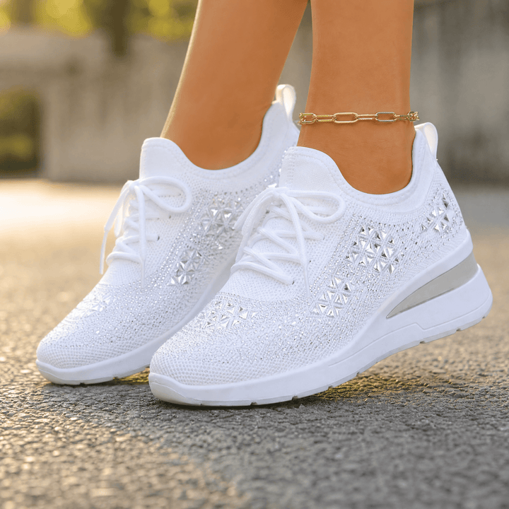 Stellara – Damskie sneakersy na koturnie z kryształkami