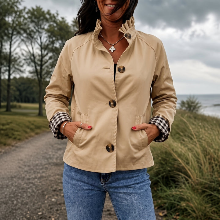 Kurtka Trench Cuff &amp; Collar – Krótka kurtka z falbanami i kołnierzem w kratę