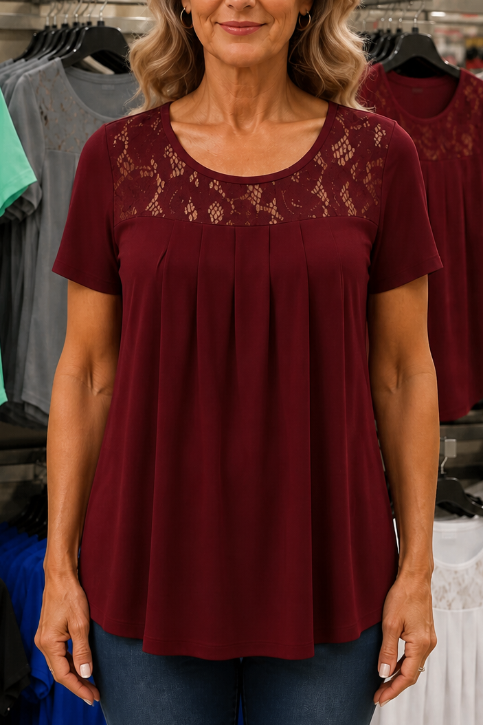 Wearbella – Koszulka z plisowanym przodem i koronkowym wykończeniem