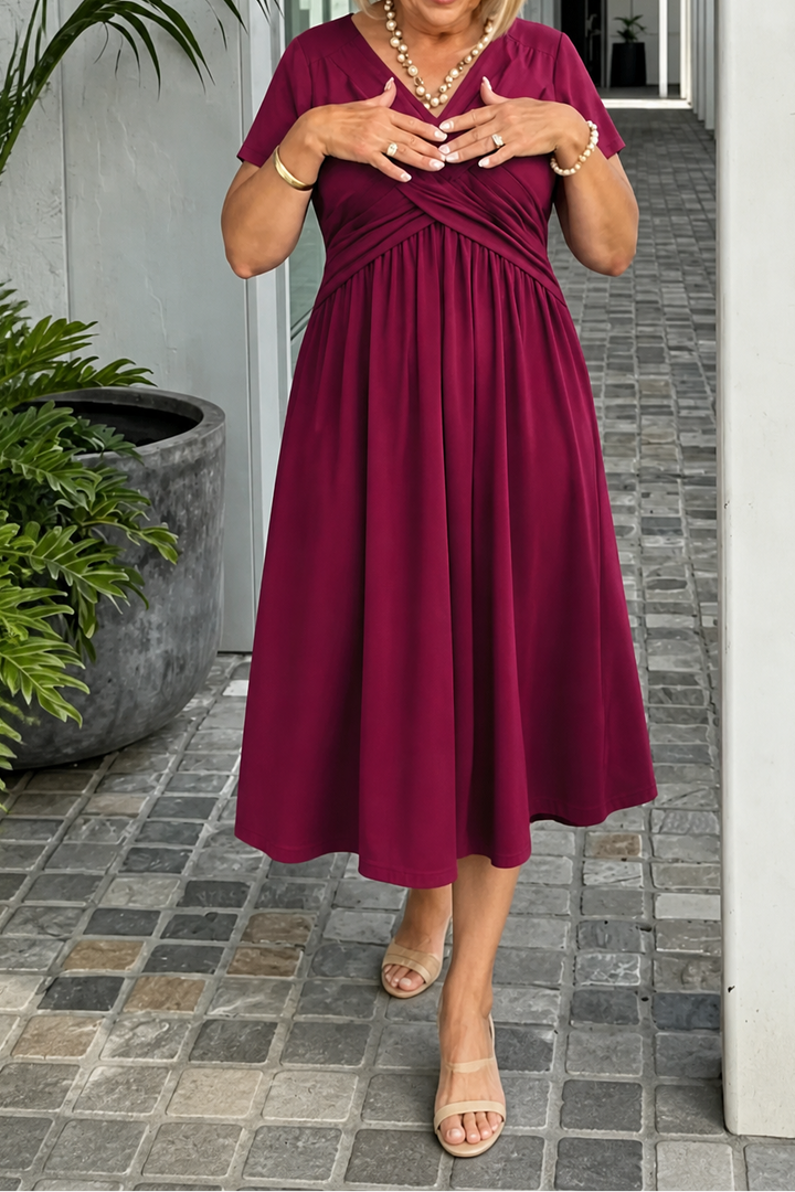 Wearbella – Sukienka midi z plisami i kieszeniami w dekolcie V