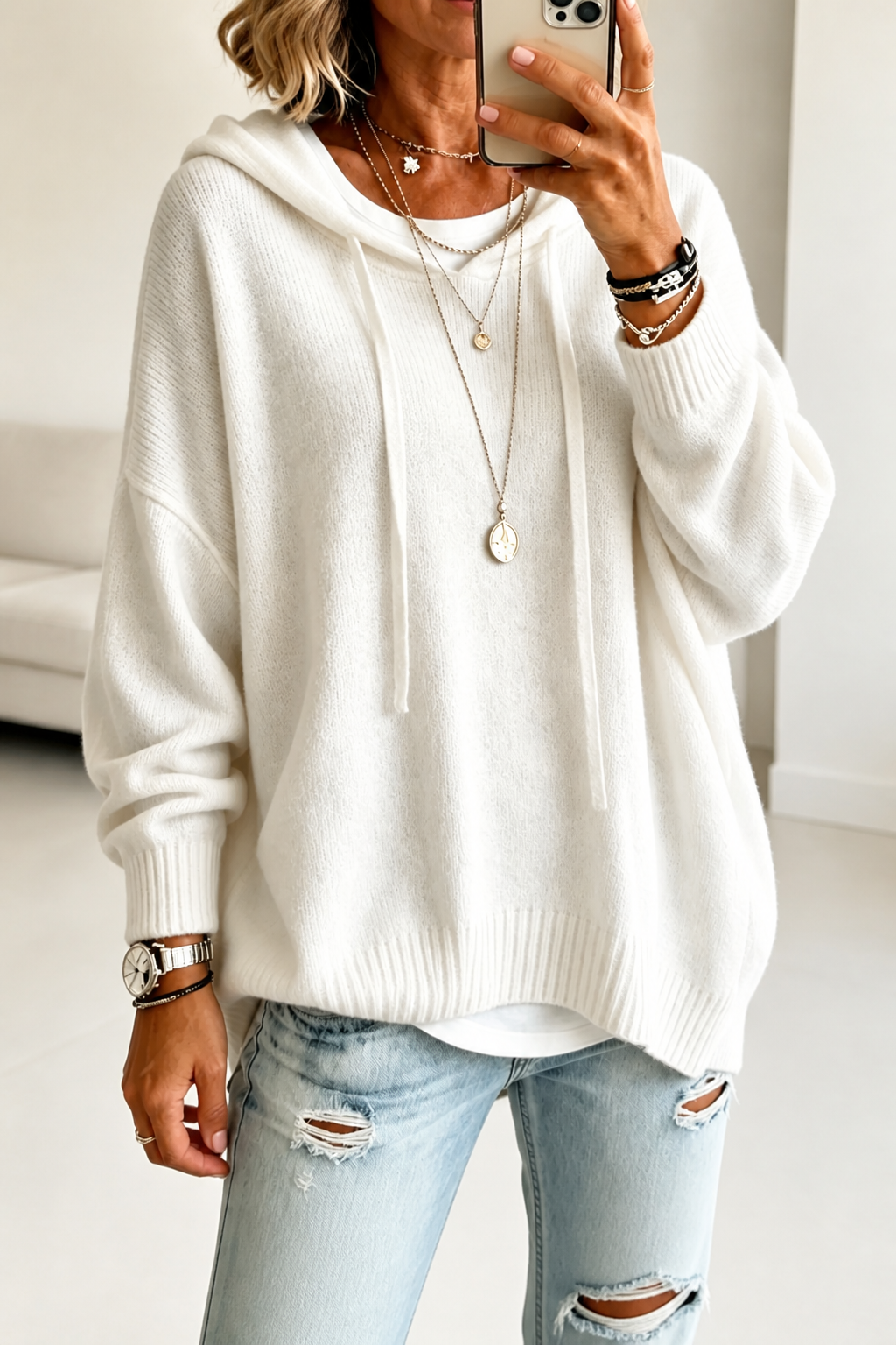 Wearbella – Oversized Sweter z Kapturem na Sznurku