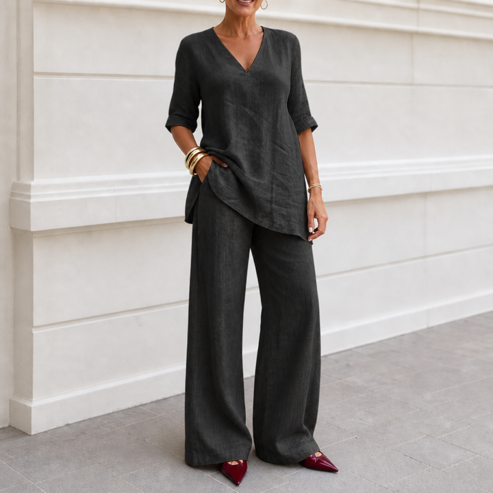 Draperly – Dwuczęściowy zestaw w stylu lnianym z dekoltem w serek