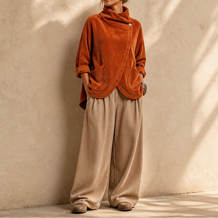 Draperly – Asymetryczny Poncho z Kapturem z Weluru
