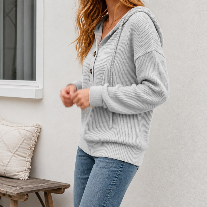 Wovella – Sweter z dzianiny prążkowanej z guzikiem przy dekolcie