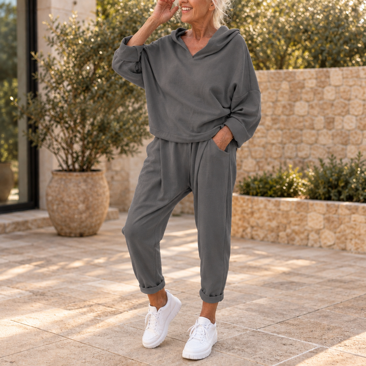 Loungetta – Zestaw z kapturem: Bluza i Spodnie Dresowe