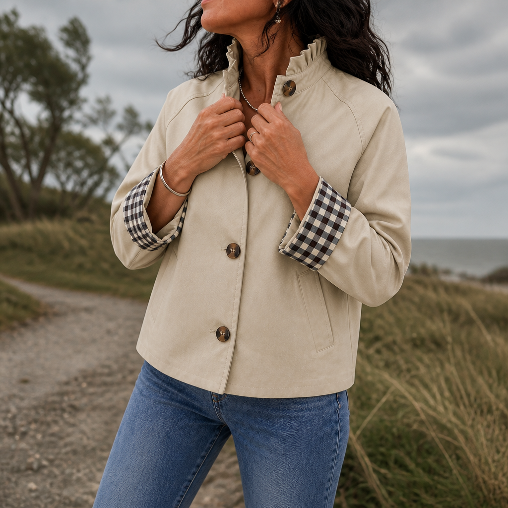 Kurtka Trench Cuff &amp; Collar – Krótka kurtka z falbanami i kołnierzem w kratę