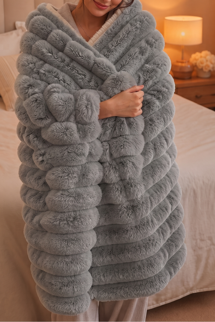 Plushwick – Dwustronny koc z króliczego pluszu w dwóch kolorach