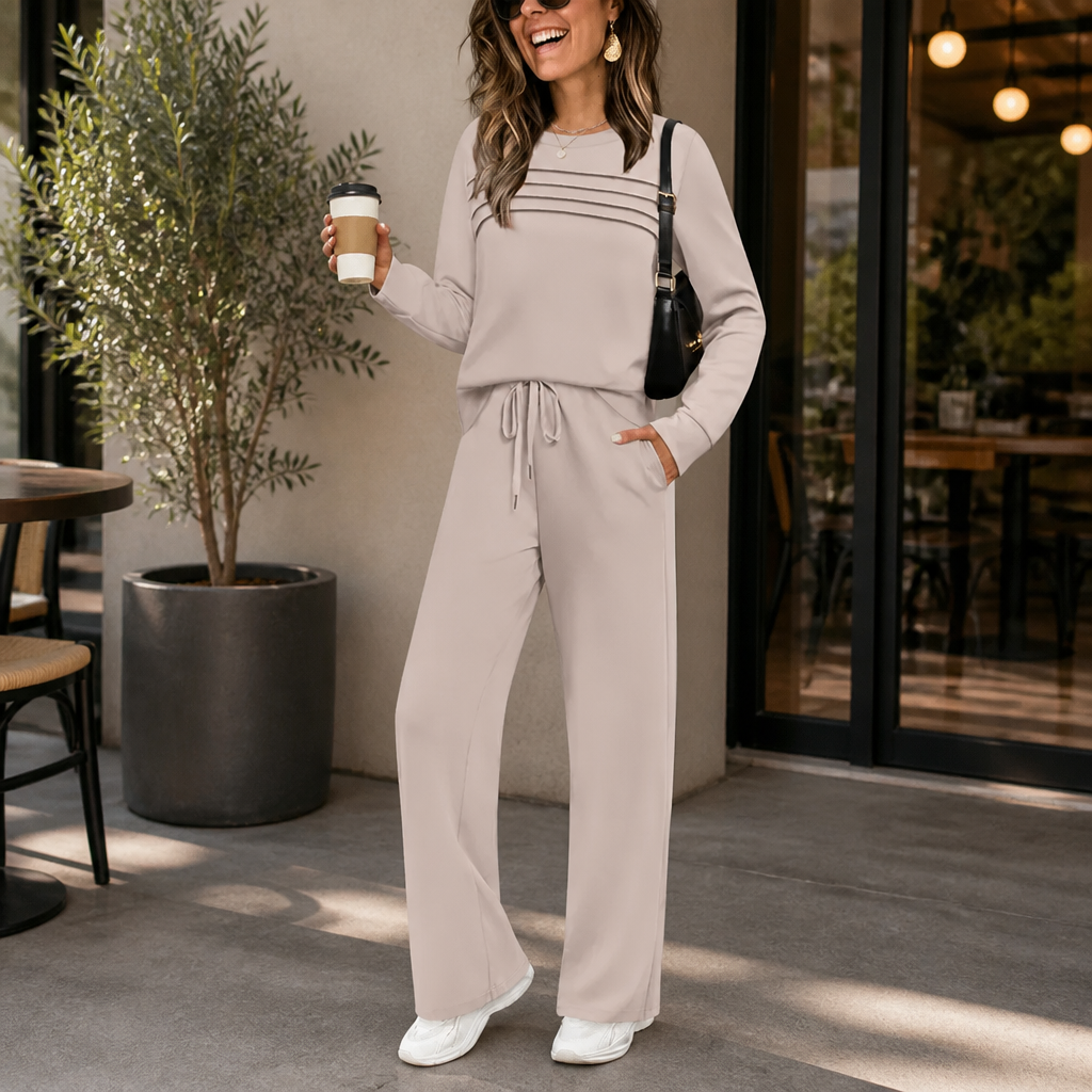 Wearbella – Zestaw dresowy z plisowanym okrągłym dekoltem