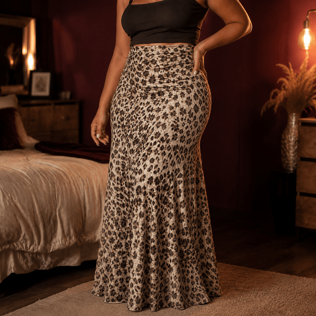 Velora – Spódnica maxi w leopardzie wzorze dla kobiet o krągłych kształtach
