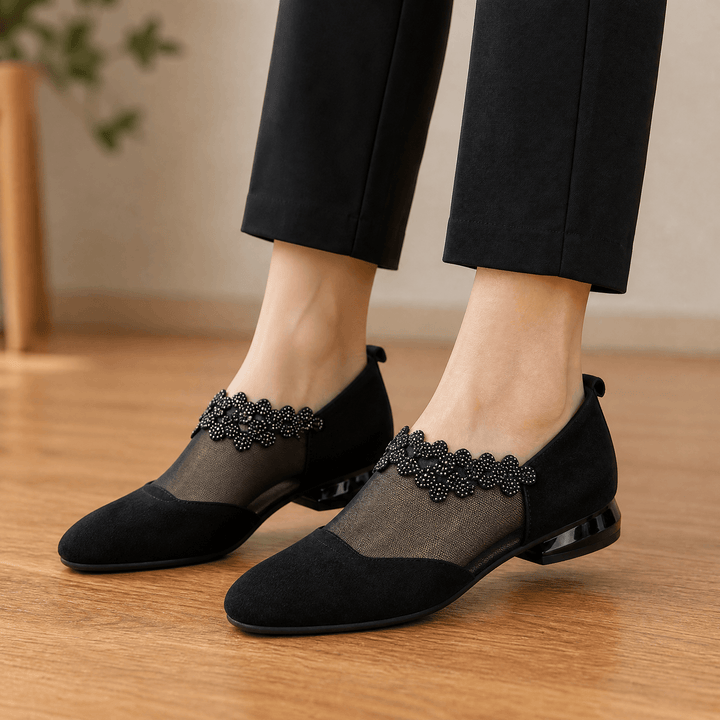 Veluna – Damskie buty na koturnie z koralikami i siateczką